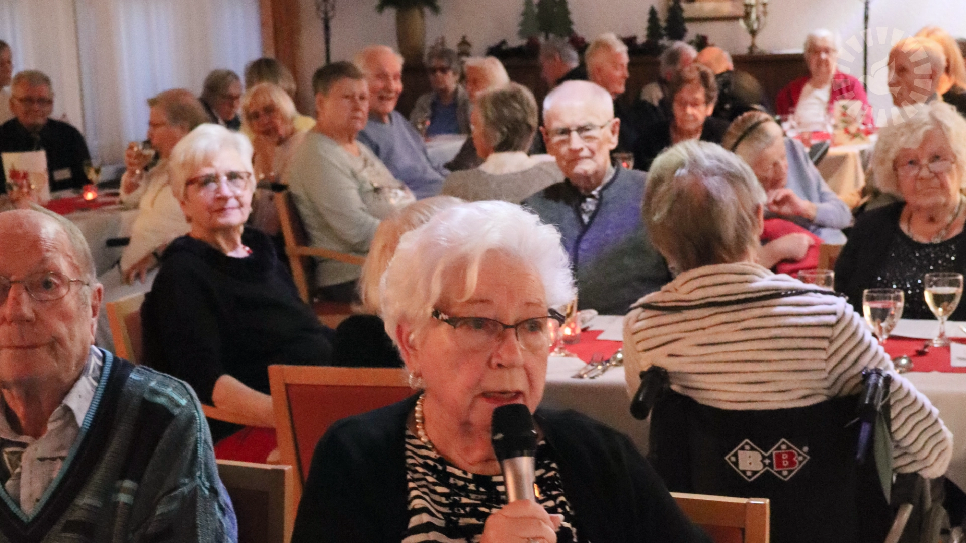 2025-12-18 Weihnachtsfeiern 1