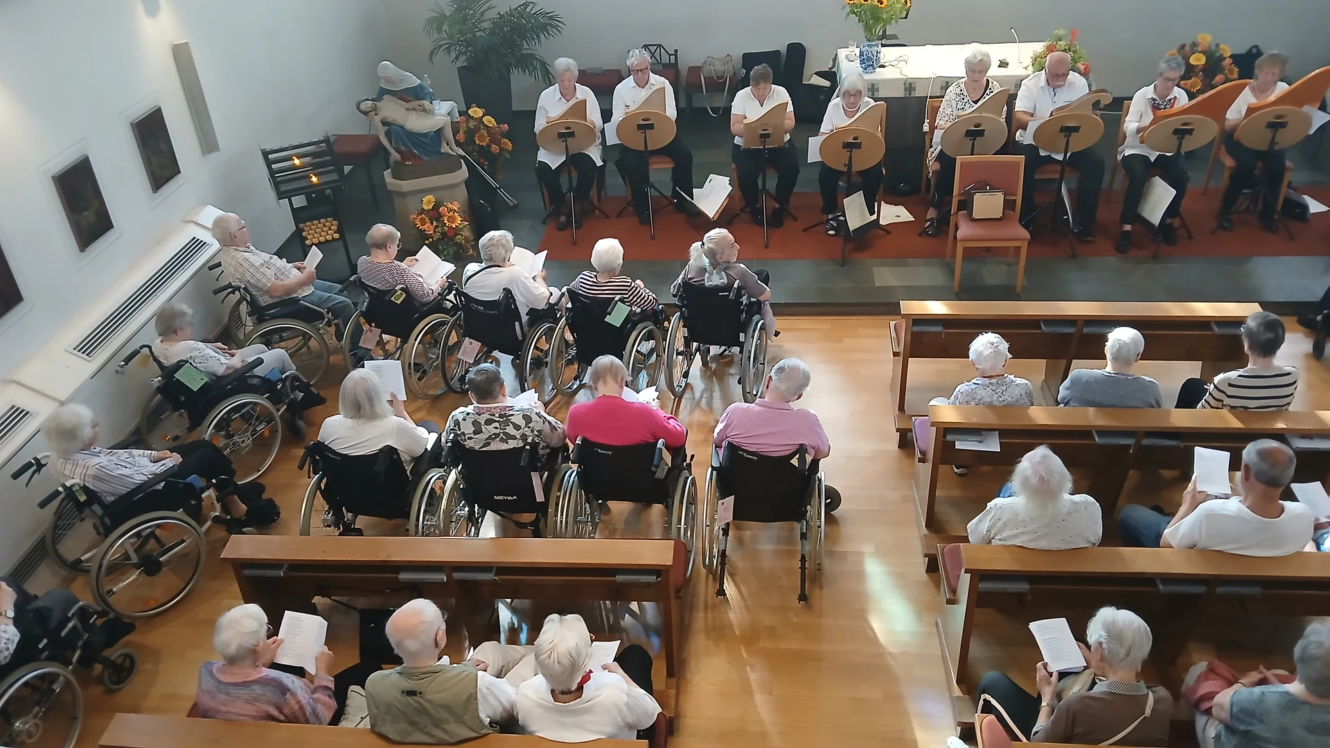 2026-09-30 Veeh Harfen Konzert Senioren Zentrum Linden 04